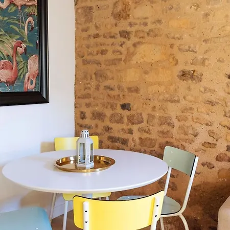 De Charme - Pierres & Cheminee - Vaugueux Apartment Caen