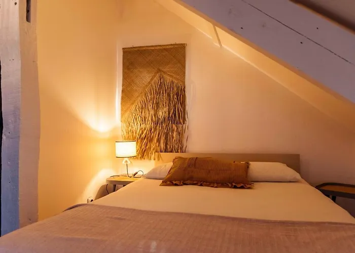 Au Coeur Du Vaugueux Apartment