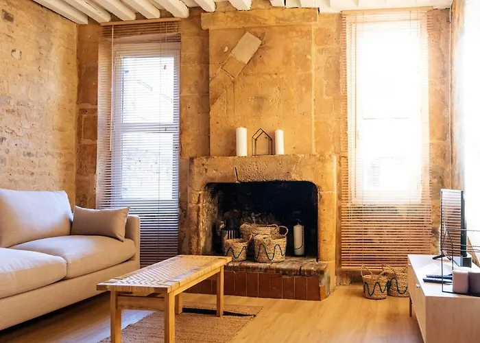 Au Coeur Du Vaugueux Apartment